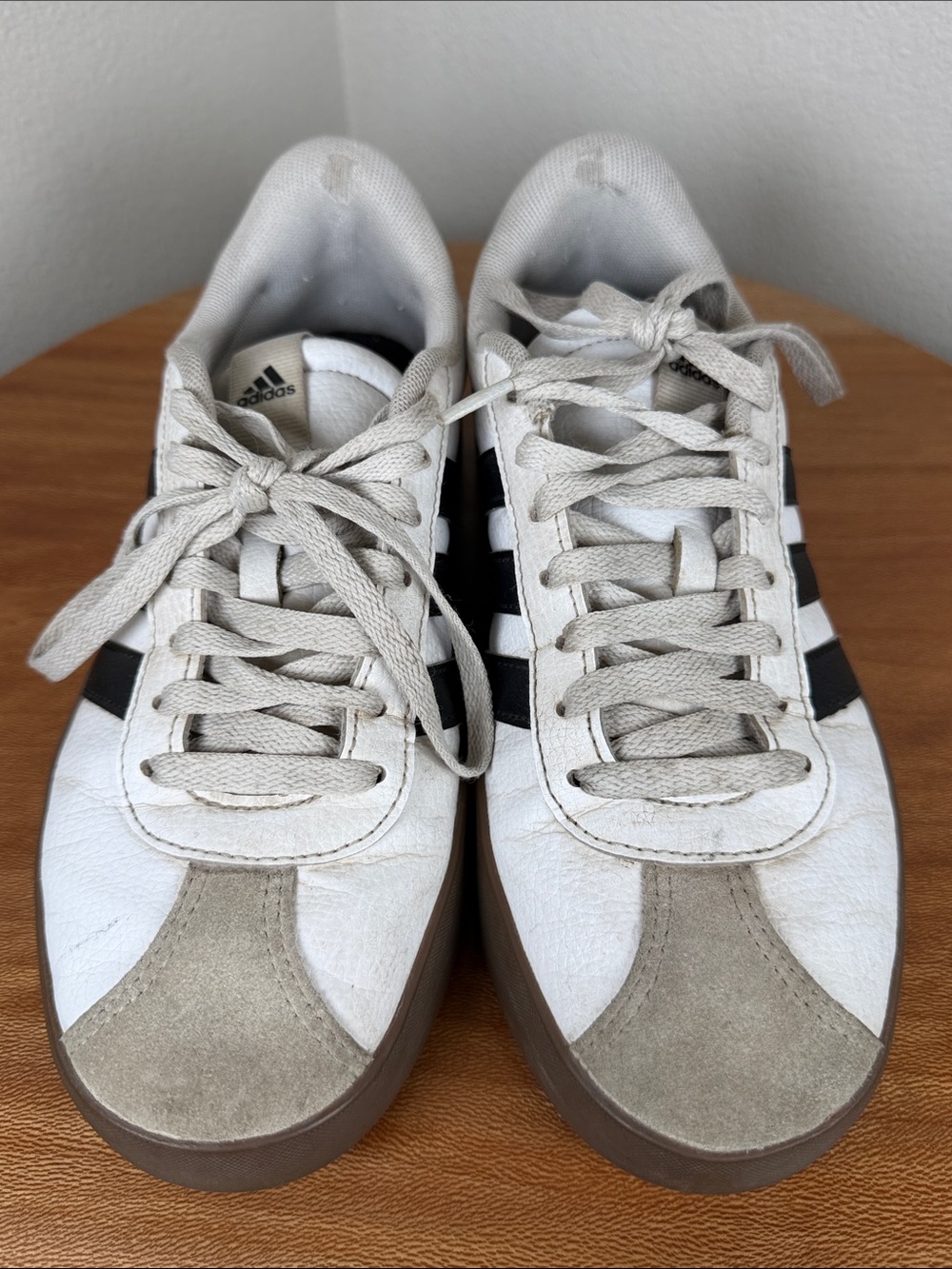 adidas Women’s VL Court 3.0 Sneaker White Black Gray Beat Up Size 7.5 - Picture 4 of 16